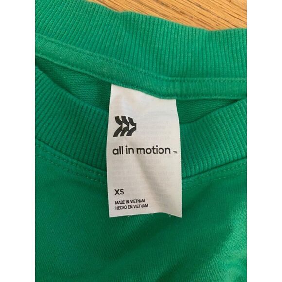 NWOT All In Motion women's XS Green La Sports Club cropped crew neck Sweatshirt - Picture 6 of 8